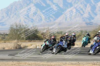 media/Dec-07-2025-CVMA (Sun) [[3e7d2de5dc]]/Race 16-Formula Middleweight/